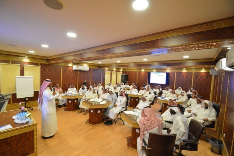 مديرتعليم صبيا يفتتح ورشة عمل تحسين التحصيل الدراسي