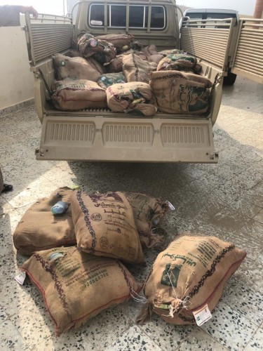 دوريات مركز عثوان تحبط تهريب أكثر من 700 حزمة من القات