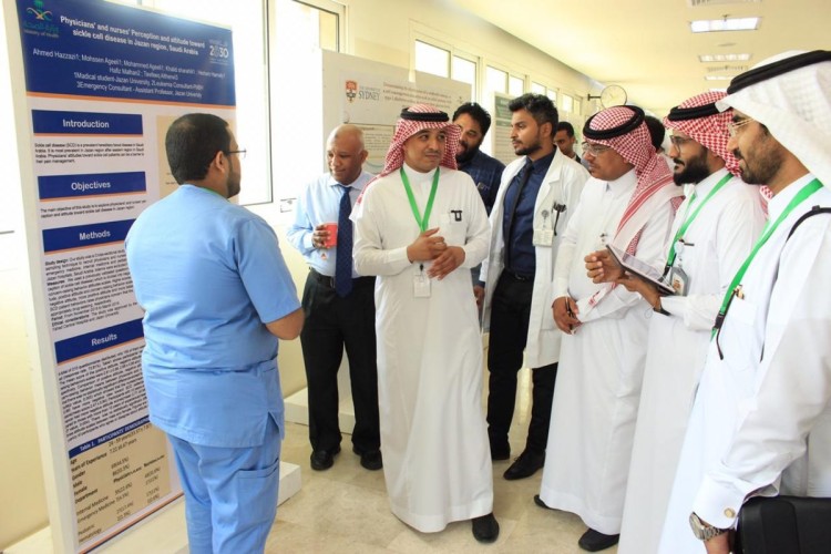مساعد المدير العام للخدمات العلاجية بصحة جازان يدشن ملتقى جازان الأول للبحث العلمي