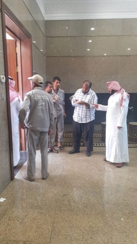 المدخلي يتفقد جامع الملك عبد الله في جازان