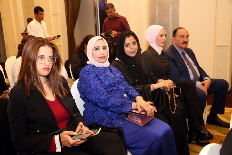 تعرف على ما تريده الشابات الإماراتيات من القياديات