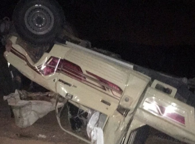 بالصور..قطيع جمال يقلب سيارة شاب بحائل.. ويحرم أمًا من ابنها الوحيد