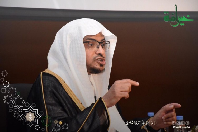 امام وخطيب مسجد قباء يعتلي منبر الاعلام في ملتقى القيم