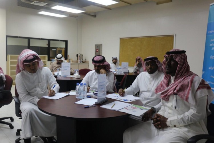 30 قائد تربوي في دورة “معايير القيادة المدرسية وفق منهجية ERSP ” بتعليم شرق الدمام