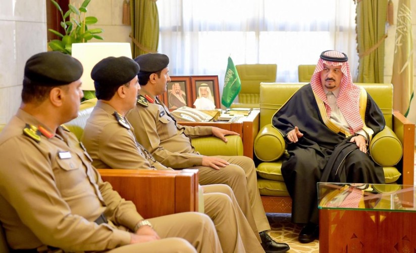 الأمير فيصل بن بندر يستقبل مدير السجون بمنطقة الرياض