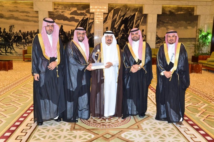 أمير منطقة الرياض يستقبل رئيس جمعية التدخل المبكر للأطفال ذوي الإعاقة