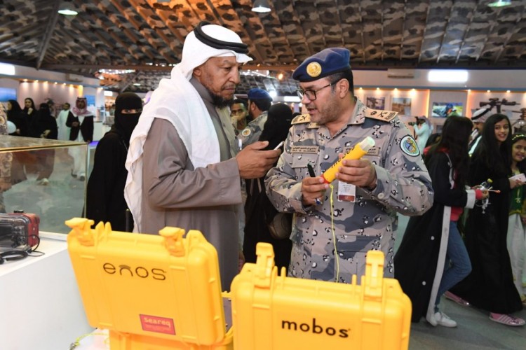 أحدث أنظمة تأمين للغواصين والبحارة في معرض حرس الحدود