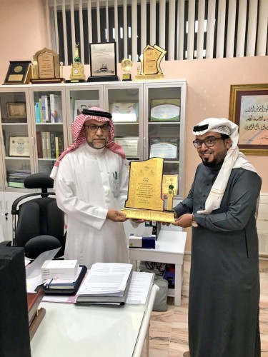 توقيع عقد شراكة بين مستشفى الكامل ومستشفى حراء العام