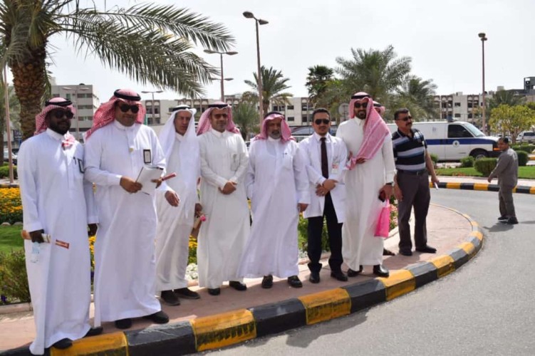 رعاية الدمام تشارك بفعالية” إلارتقاء بمهنة الخدمة الاجتماعية” بمجمع الدمام الطبي