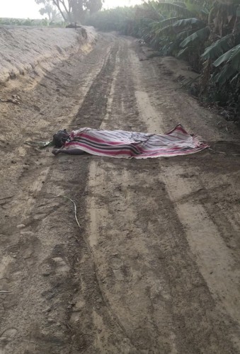 للمرة الثالثة.. جثة مغطاة لإفريقي على قارعة الطريق في “بيش” والشرطة تحقق