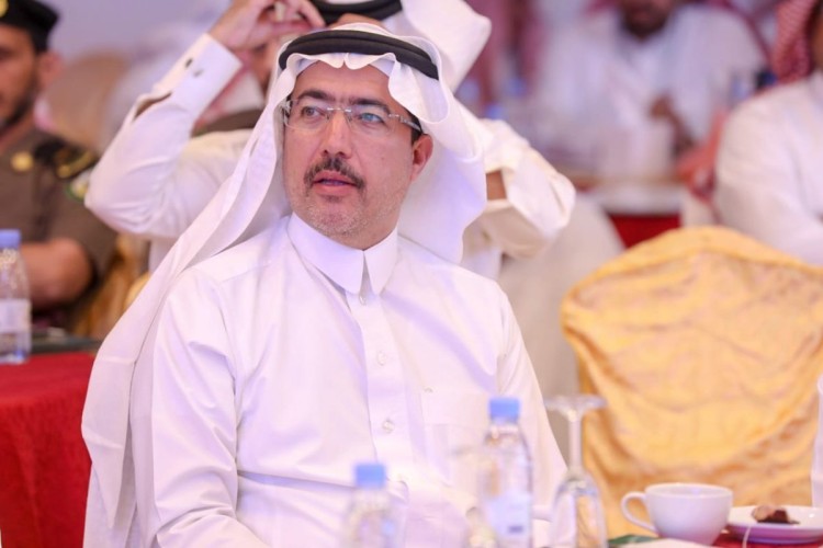 “الحميدي” يعتمد عقود عدد من المشروعات برجال ألمع