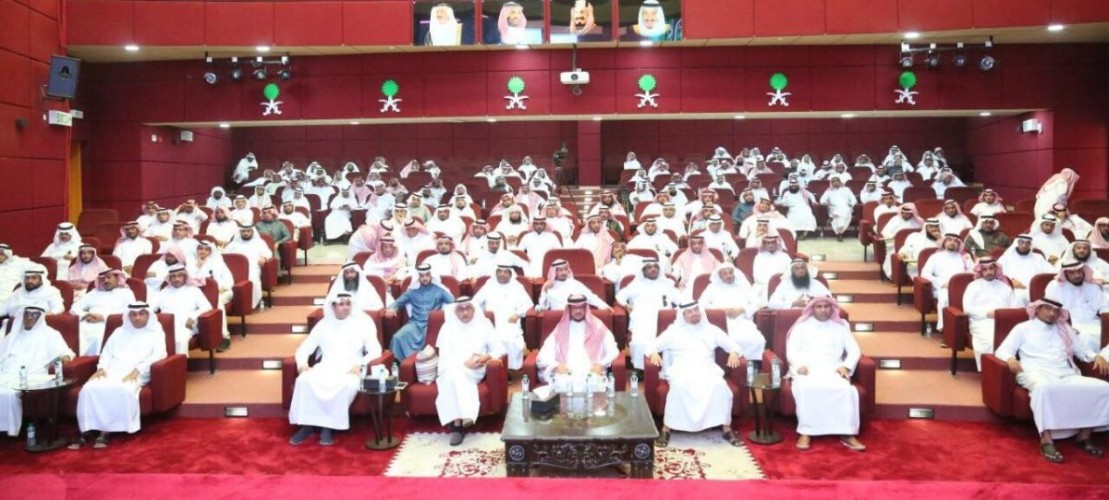 مدير تعليم صبيا يلتقي بأكثر من ٦٠٠ من المرشدين والمرشدات