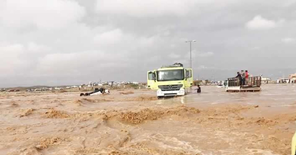 مديرية الدفاع المدني بمنطقة المدينة المنورة تحذر المواطنين، والمقيمين من تقلبات جوية تشهدها المنطقة