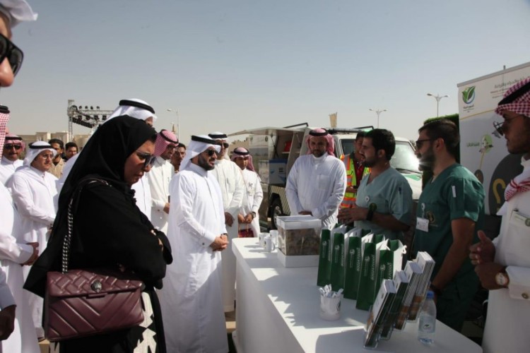 المشيطي يفتتح فعاليات أسبوع البيئة في مبنى الوزارة