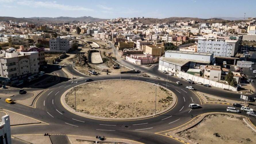 أمانة عسير تنجز 90% من مشروع درء أخطار السيول وتصريف الأمطار بوادي لعصان