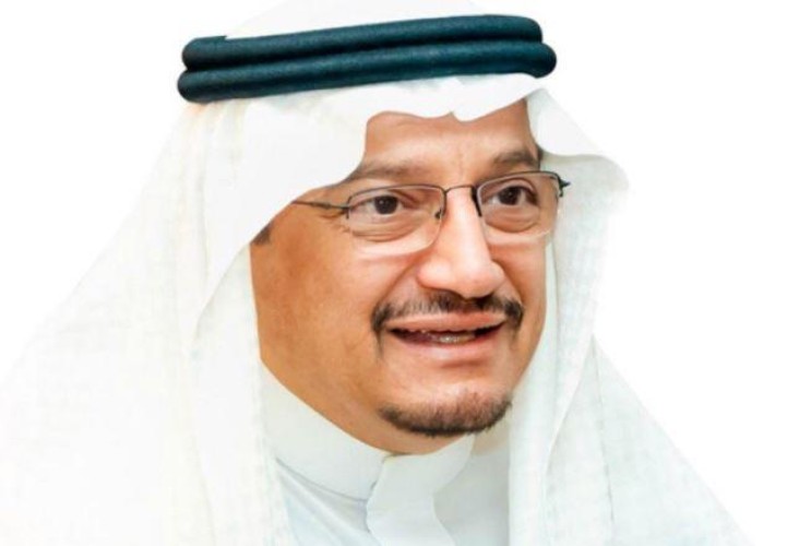 وزير التعليم يوجه بترقية 4900 موظف وموظفة في المراتب الإدارية