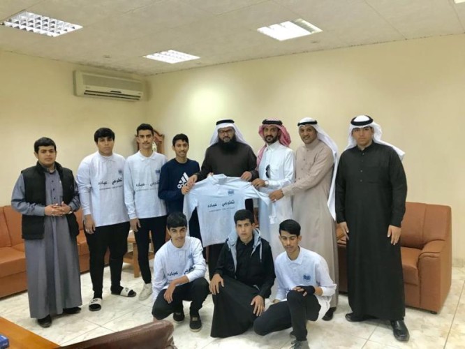 الزيدان يدشن فريق ثانوية أحد التطوعي تحت شعار تطوعي عبادة