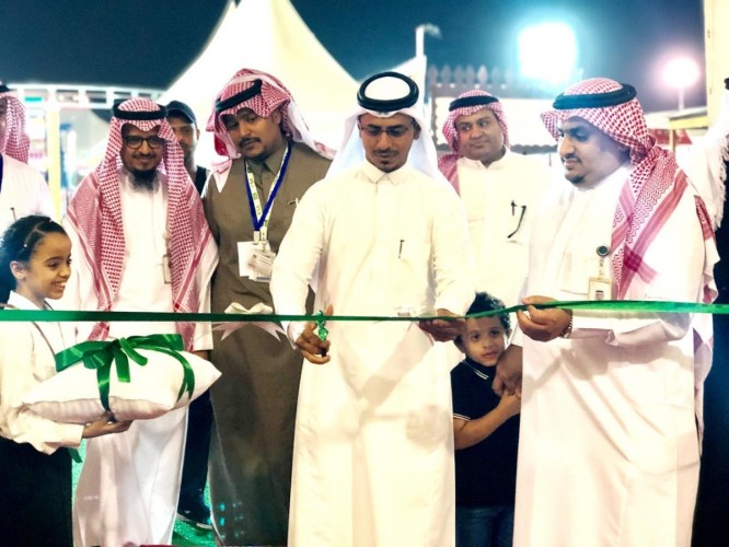 “السويدي” يفتتح جناح الخدمات الصحية بمهرجان صبيا الشتوي