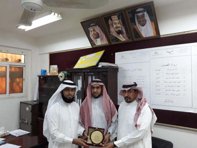 تعليم ضمد يكرم الإعلامي حسن السالم