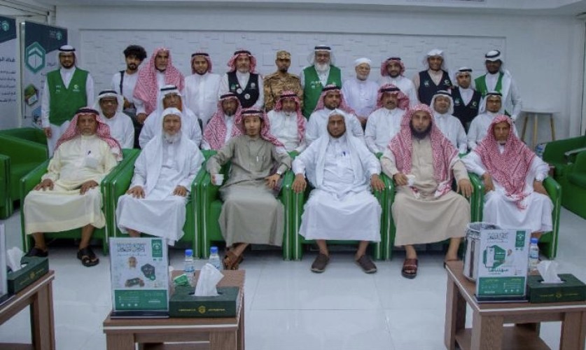 الشيخ القاضي “أحمد معافى” يستقبل ديوانية المتقاعدين بلجنة التنمية الاجتماعية بضمد