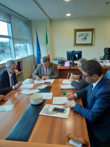 “البيئة” توقع مشروع توأمة مع وزارة الصحة الإيطالية في مجال مخاطر الثروة الحيوانية