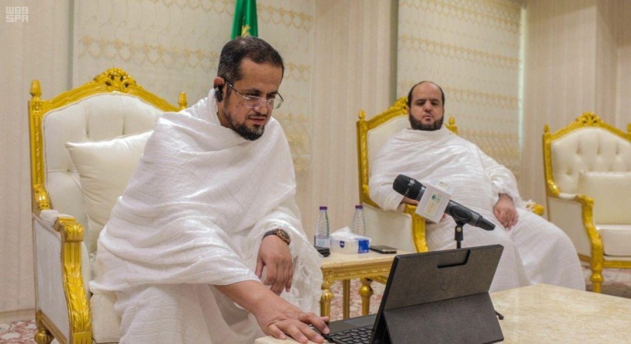 النائب العام يدشن خدمة الاتصال المرئي من المشاعر المقدسة مع مراجعي المقر الرئيس في الرياض
