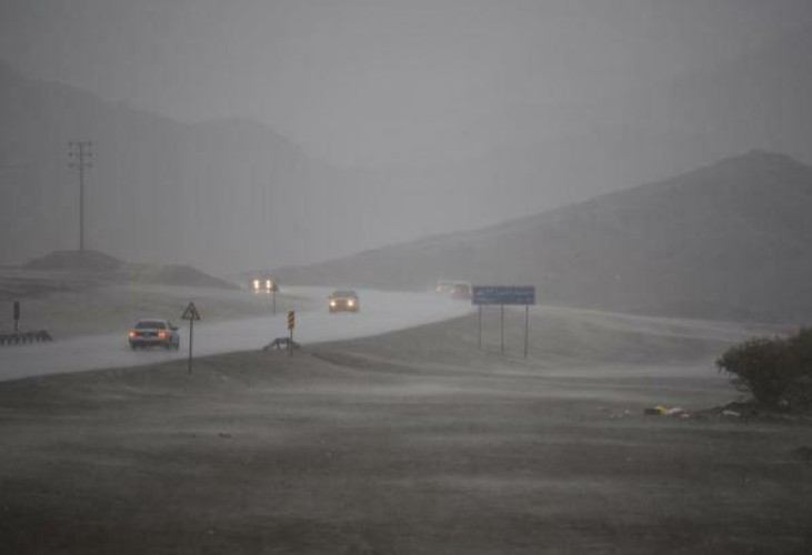 الأرصاد تطلق تنبيهات بهطول أمطار رعدية اليوم في عدة مناطق قد تصحب بزخات من البرد