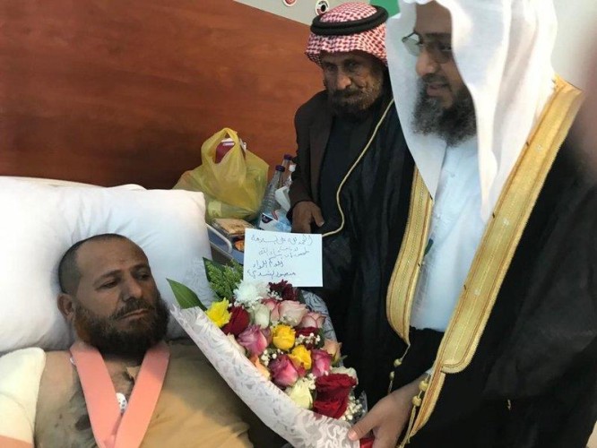 ملاحقة مهرب بعسير تنتهي بحـادث لدورية “المجاهدين”.. وإصابة جنديين