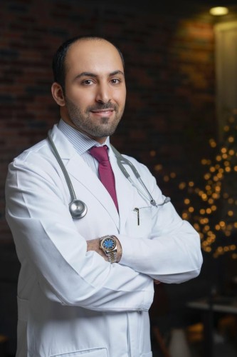 طبيب باطنه يحذر من التدخين والقهوة لتعزيزيها الإصابة بالقرحه الهضمية