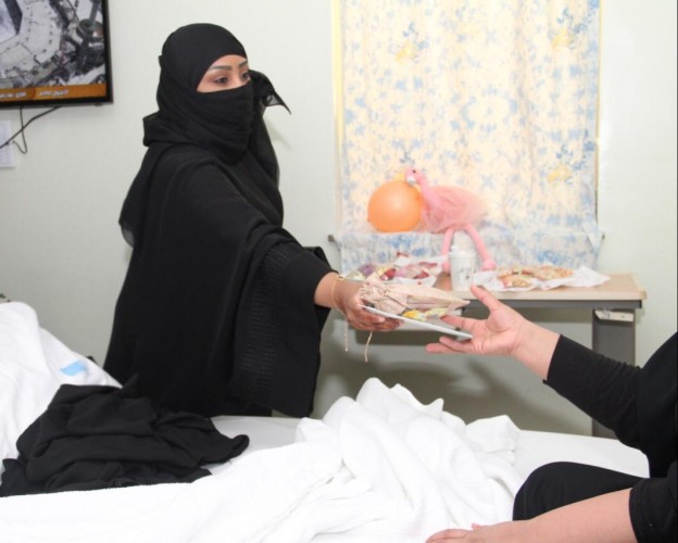 زيارة الاطفال المنومين بمستشفيات الرياض ضمن مبادرة….. ( عيدنا معكم يكتمل )