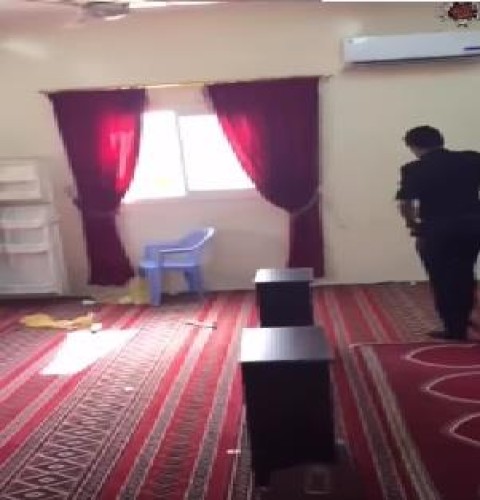 القبض على 4 أحداث لاتهامهم بالعبث وإحداث فوضى بأحد مساجد طريف (فيديو)