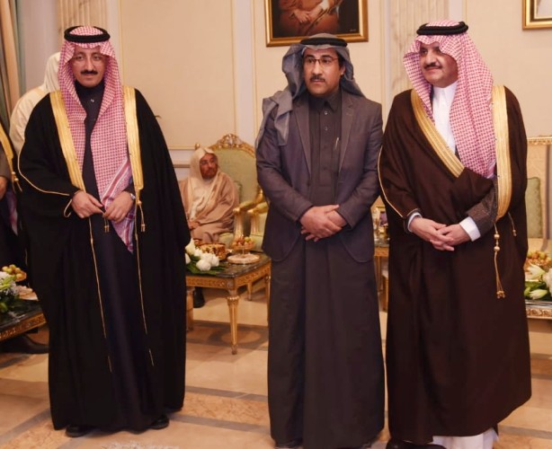 الوحيمد يتألق في مدح المليك وأمير الشرقية والأحساء