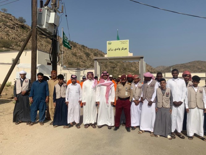 السبيعي يتفقد الجهات المشاركة في حملة بكم محافظتي اجمل بمركز وادي رزان