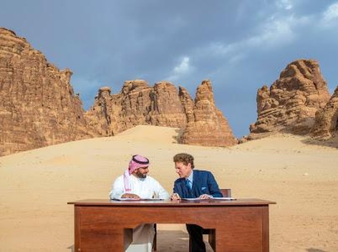 وزير الثقافة يوقع اتفاقية شراكة مع رئيس منظمة “بانثيرا “