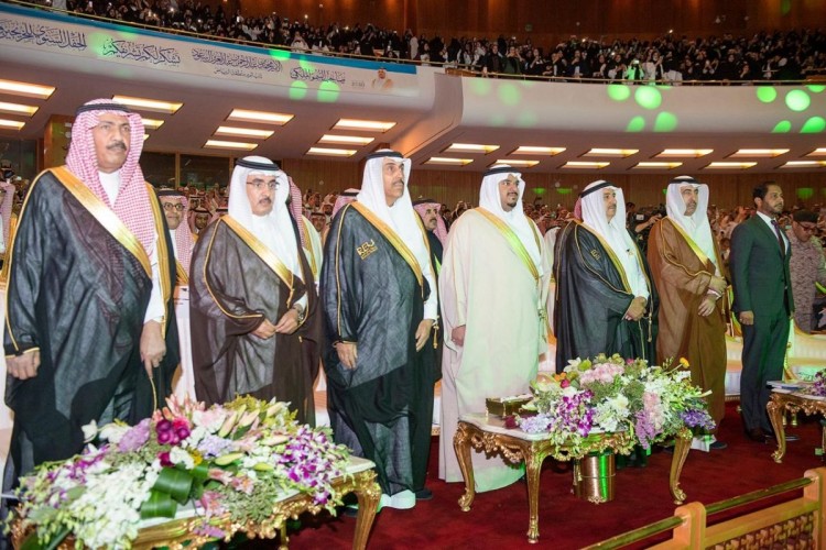 سمو نائب أمير الرياض يرعى حفل الخريجين بجامعة رياض العلم وتدشين مبادراتها للخدمة المجتمعية