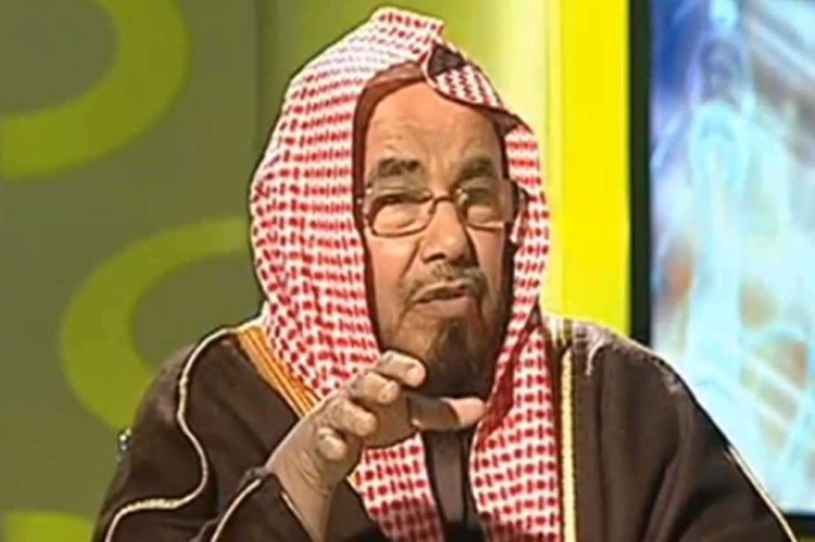 المطلق: تمزيق الكتب الدراسية بعد الامتحانات حرام شرعًا وإساءة للعلم