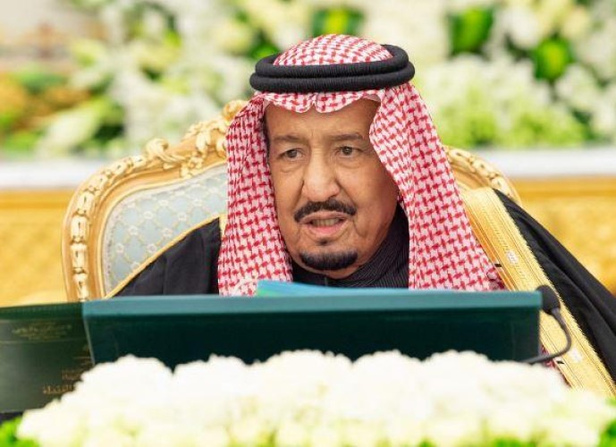 خادم الحرمين يرأس جلسة “الوزراء”.. والمجلس يتخذ عدداً من القرارات