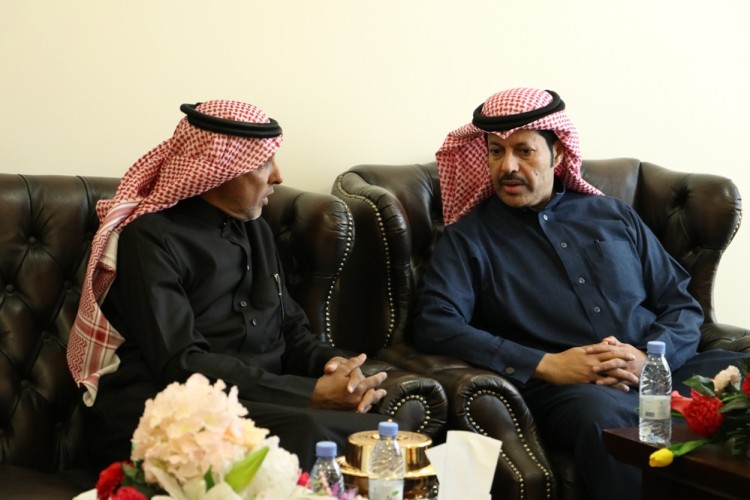 رئيس غرفة حفرالباطن يبحث سُبل التعاون بين الغرفة وبنك الجزيرة