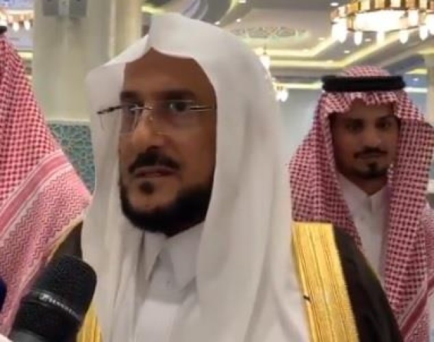 آل الشيخ للأئمة والمؤذنين: ينبغي الرفق بجيران المساجد عبر تخفيض مكبرات الصوت