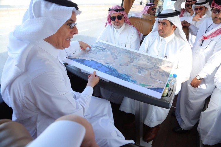 تستفيد منه رابغ وأحياء شمال جدة بتكلفة ( ٤٤٧ ) مليون ريال