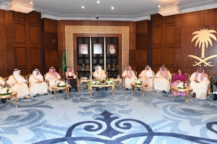 أمير الشرقية يستقبل المهنئين بعيد الأضحى المبارك