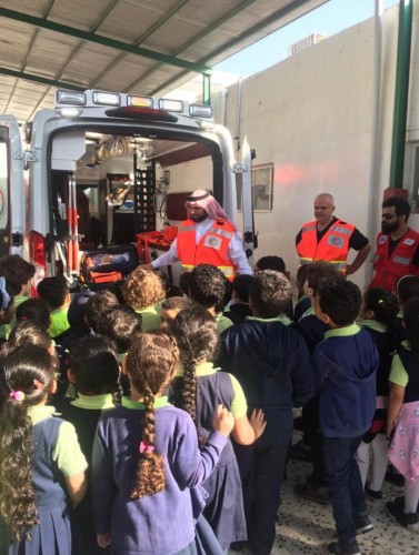 قسم التوعية والإعلام بهيئة الهلال الأحمر السعودي بمحافظة جدة يزور مدارس الفيصل العالمية