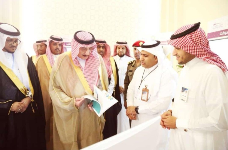 بين أوراق عملٍ قُدِّمتْ وورشٍ عُقِدتْ اختِتام ملتقى مدارس التوأمة والحلول الإلكترونية والدي نظمه تعليم صبيا