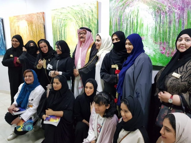 الدحلان يفتتح معرض بقايا بثقافة جدة ويطلق ثلاث مبادرات