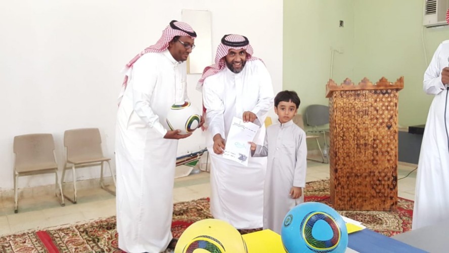 بالصور .. حفل تدشين النشاط الطلابي بمدرسة السقيد الابتدائية والمتوسطة