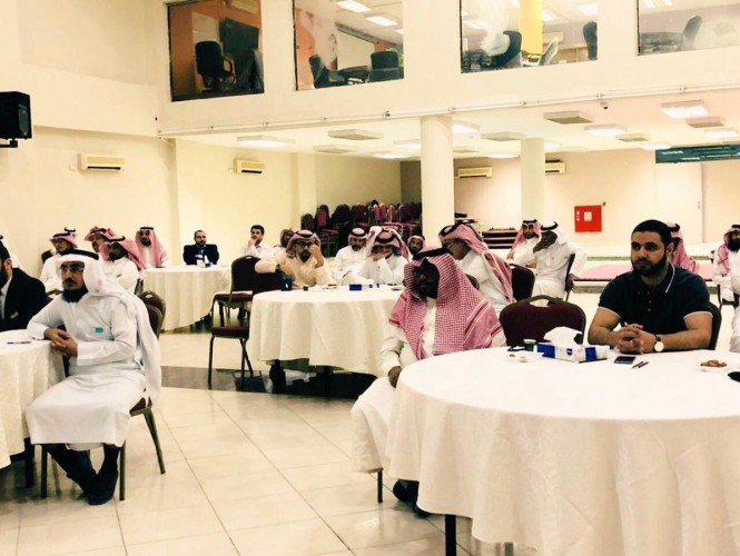 93متدرب ومتدربة بتعليم مكة في دورة الشعر العربي بالشراكة مع أكاديمية الشعر العربي بجامعة الطائف