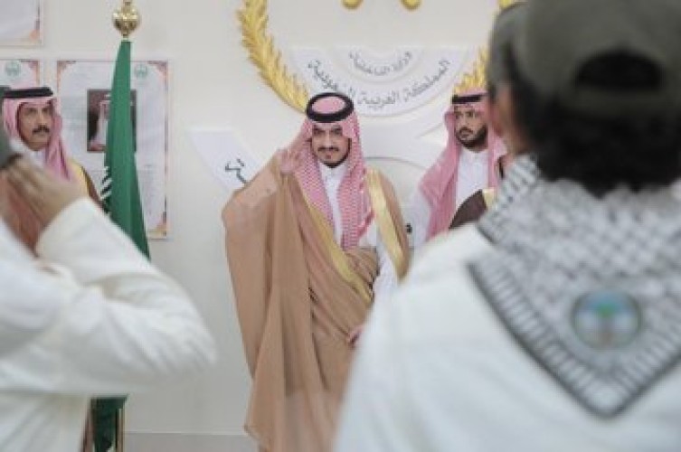 أمير مكة بالنيابة يطلع على “المنجز والمتأخر” بمشروعات الكامل وخليص