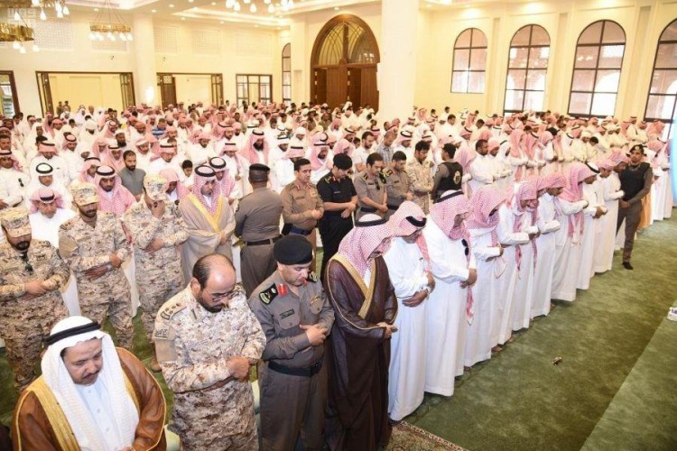 تشييع أحد منسوبي “الحرس الوطني” في مسقط رأسه بالأحساء بعد استشهاده بالحد الجنوبي