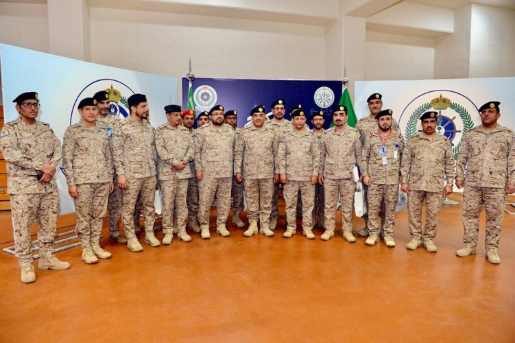 انطلاق الملتقى الرياضي الأول بالقوات البحرية(صور)