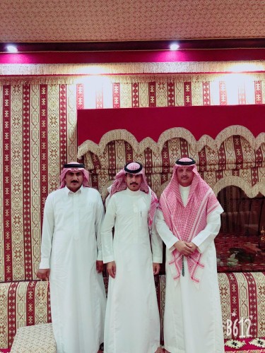 الرويضي يقيم مأدبة عشاء إحتفاءً بزملاء العمل